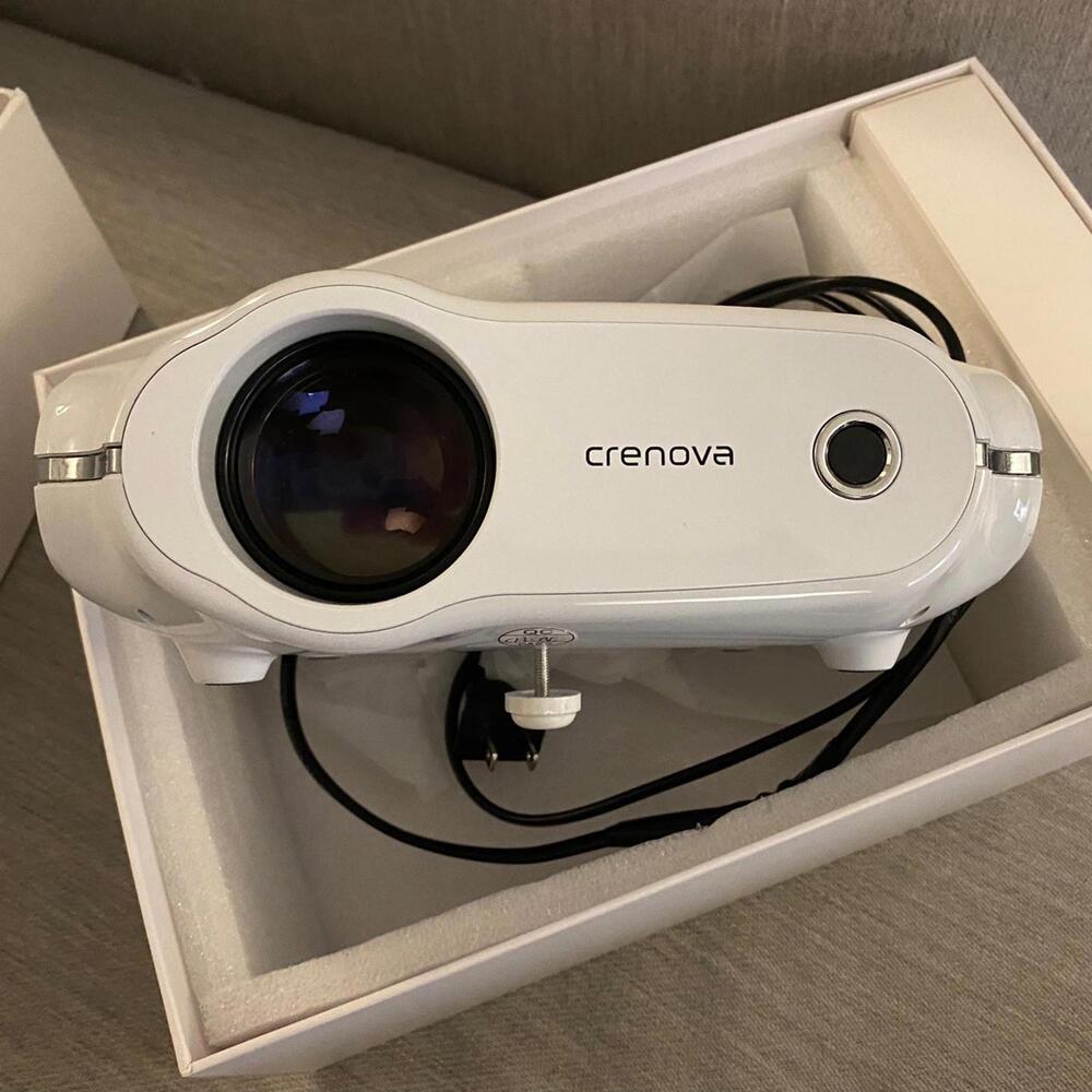 Crenova Projector